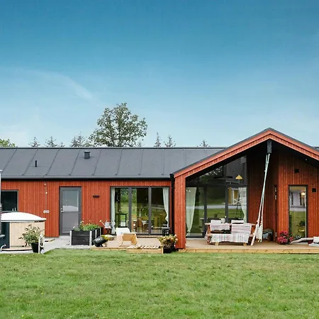 Family House With Sauna Near 度假居
